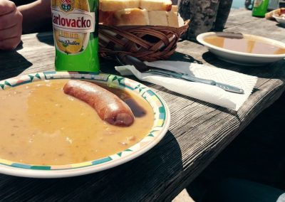 Kroatische Suppe im Velebit