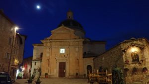 Assisi bei Nacht