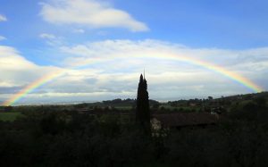 Regenbogen über Assisi